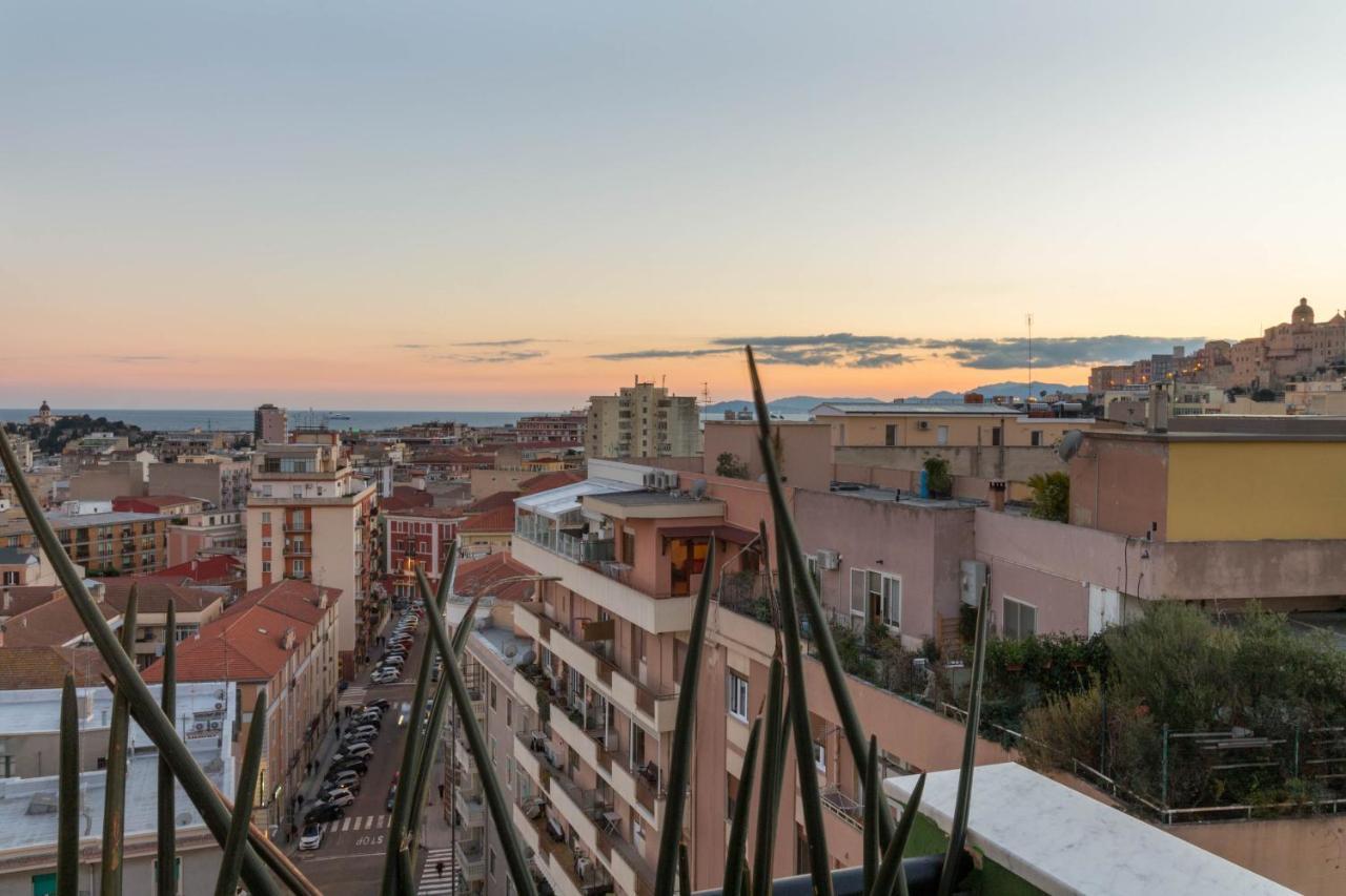Eleventh Floor Suites Cagliari Exterior photo