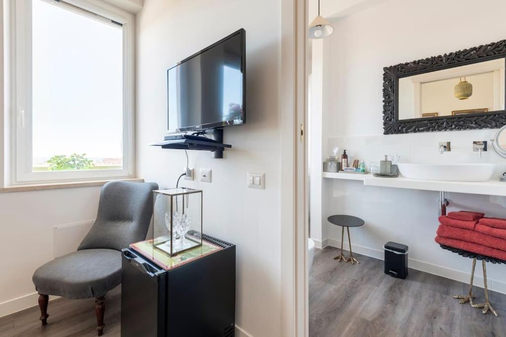 Eleventh Floor Suites Cagliari Exterior photo